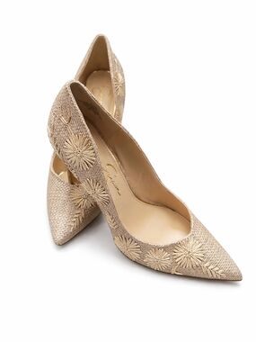 Jessica Simpson Beige Embroidered Pointed-Toe Women’s Pumps